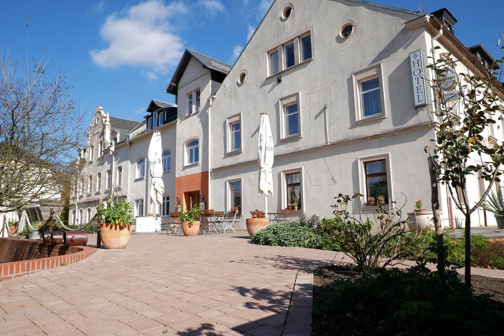 Hotel Garni Brauhof Niederwiesa Exterior foto